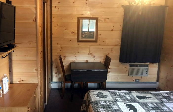 White Star Motel - From Web Listing (newer photo)